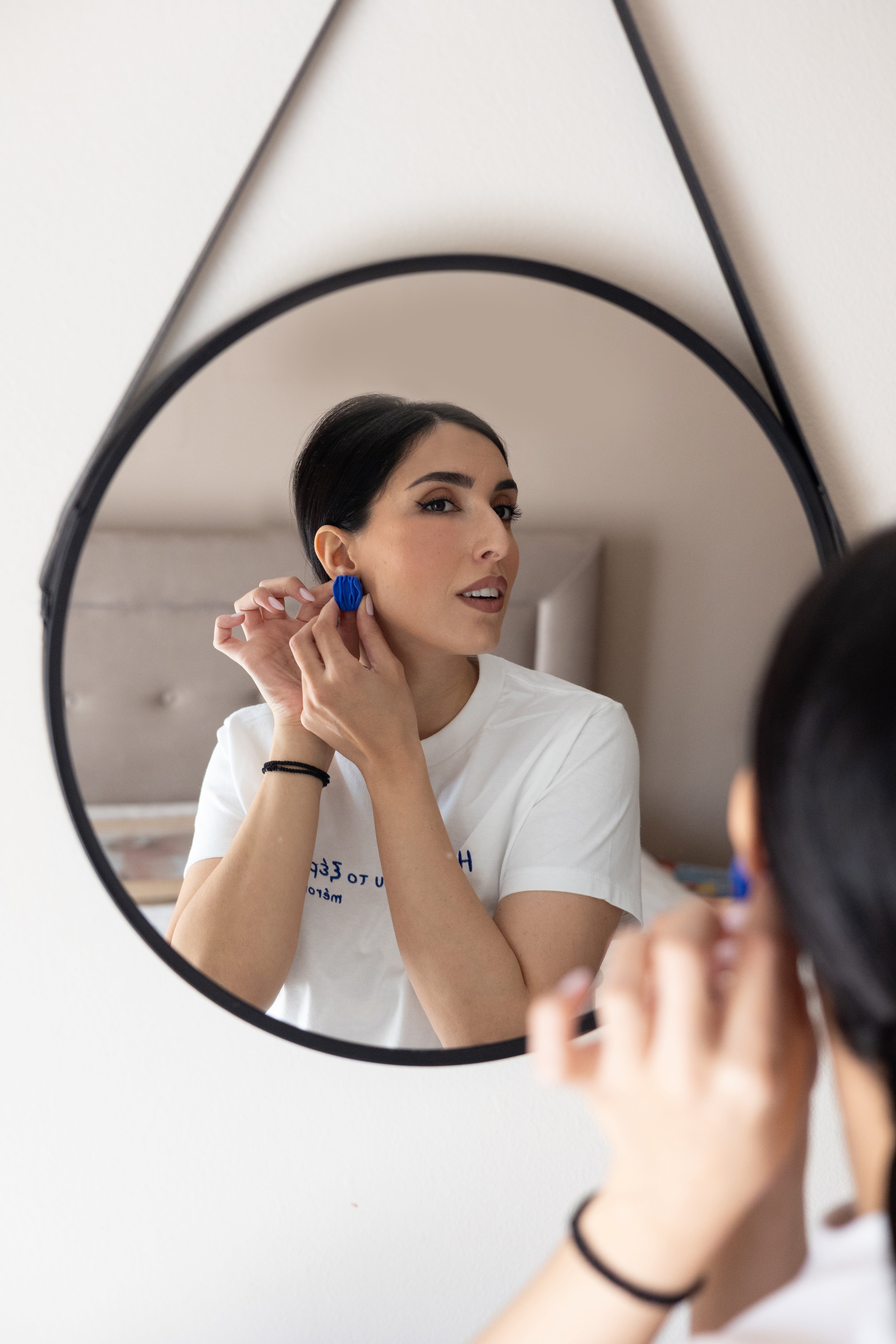 Fingo x méromai  "Anemos"